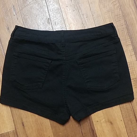 *EUC* black shorts - Picture 4 of 4